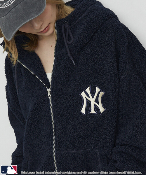 PUBLUX(パブリュクス)の「PUBLUX/パブリュクス 別注 MLB ボア フーディー 限定展開(パーカー・メンズ・ブラック/ベージュ/ネイビー/ブラウン・SMALL/LARGE/MEDIUM)」の10枚目の写真