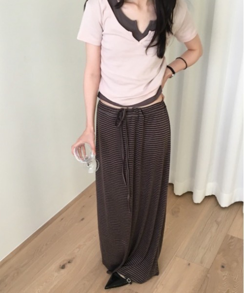 LOENNE(ロエヌ)の「Striped Drawstring Maxi Skirt / ボーダードローストリングマキシスカート(スカート・レディース・ブラウン/ブラック/グレー・FREE)」の13枚目の写真