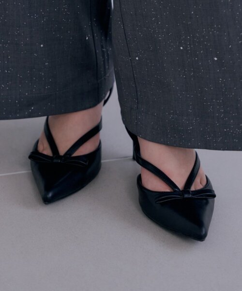 Chico（チコ）の「【SALON by Chico】リボンデザインミュール（パンプス・レディース・ブラウン/ブラック・LARGE/MEDIUM/SMALL）」の5枚目の写真
