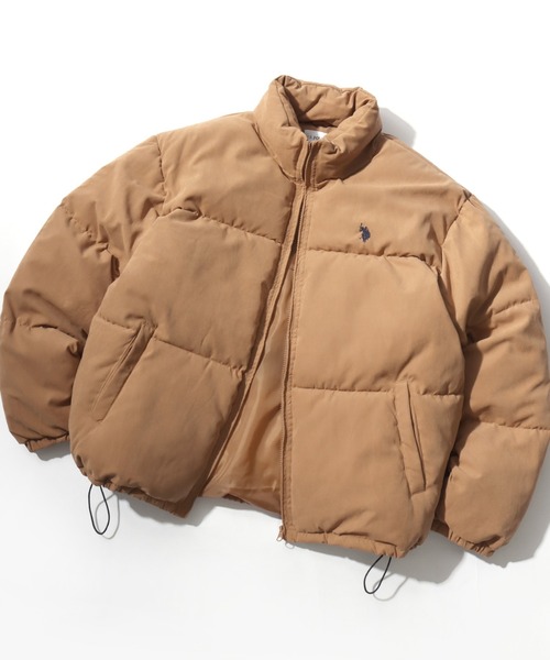 U.S. POLO ASSN.（ユーエスポロアッスン）の「U.S. POLO ASSN./ユーエスポロアッスン Puffer Jacket/オーバーサイズ 中綿 ファイバーダウン ショート丈 パファージャケット/レディース メンズ（ダウンジャケット/コート・メンズ・ブラック/ライトブラウン/カーキ・M/L/LL）」の2枚目の写真
