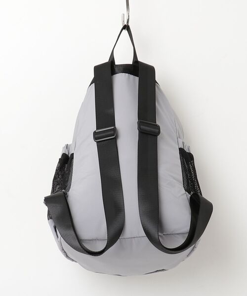 center i(センターアイ)の「巾着リュック レディース メッシュポケットバックパック(バックパック/リュック・レディース・グレー/ブラック・FREE)」の3枚目の写真