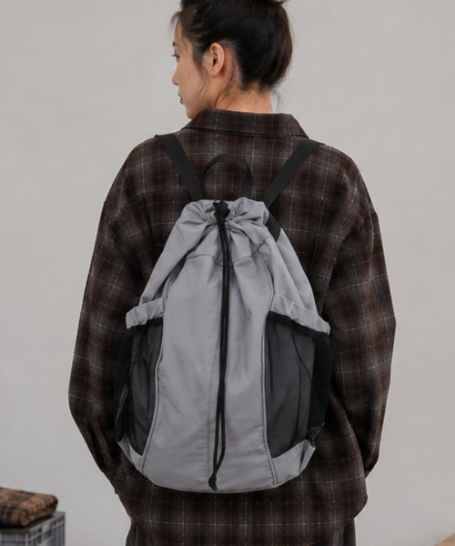center i(センターアイ)の「巾着リュック レディース メッシュポケットバックパック(バックパック/リュック・レディース・グレー/ブラック・FREE)」の11枚目の写真