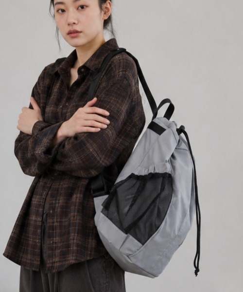 center i(センターアイ)の「巾着リュック レディース メッシュポケットバックパック(バックパック/リュック・レディース・グレー/ブラック・FREE)」の12枚目の写真