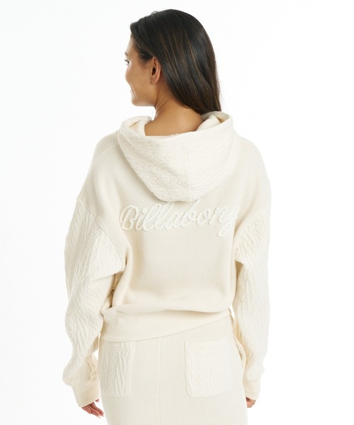 BILLABONG(ビラボン)の「BILLABONG ウィメンズ QUILT MIX LOOSE FIT PARKA パーカー 【2026年秋冬モデル】/ビラボン異素材ミックスプルオーバーフーディー(セットアップ対応可)(パーカー・レディース・ブラック/ホワイト・MEDIUM/LARGE)」の8枚目の写真