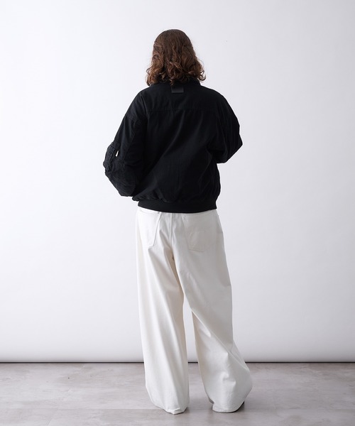 Perushu(ペルーシュ)の「Vintage Washed Boa Collar Duck Flight Jacket/ヴィンテージウォッシュ ボアカラー ダック フライトジャケット(ブルゾン・メンズ・カーキ/ブラウン/ブラック・MEDIUM/SMALL/LARGE)」の12枚目の写真