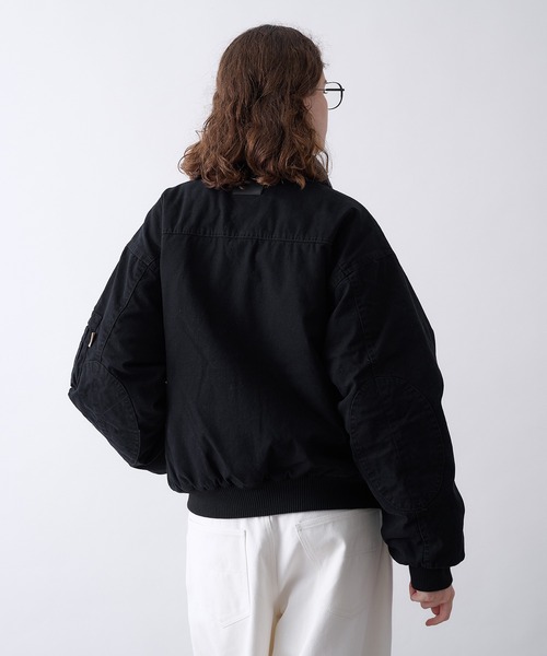Perushu(ペルーシュ)の「Vintage Washed Boa Collar Duck Flight Jacket/ヴィンテージウォッシュ ボアカラー ダック フライトジャケット(ブルゾン・メンズ・カーキ/ブラウン/ブラック・MEDIUM/SMALL/LARGE)」の8枚目の写真