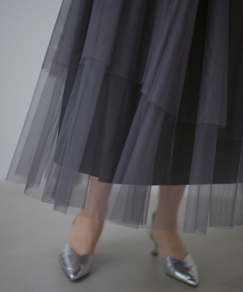 AND COUTURE(アンドクチュール)の「レイヤードビスチェキャミワンピース(ワンピース・レディース・ブラック/チャコールグレー・FREE)」の10枚目の写真