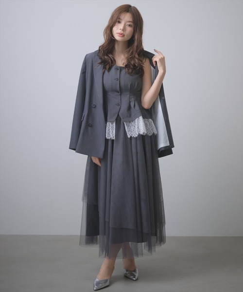 AND COUTURE(アンドクチュール)の「レイヤードビスチェキャミワンピース(ワンピース・レディース・ブラック/チャコールグレー・FREE)」の11枚目の写真