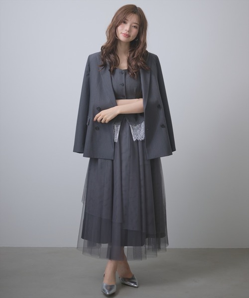 AND COUTURE(アンドクチュール)の「レイヤードビスチェキャミワンピース(ワンピース・レディース・ブラック/チャコールグレー・FREE)」の6枚目の写真
