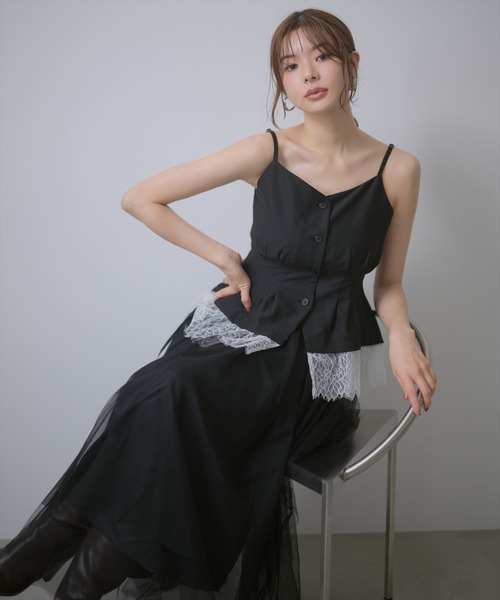 AND COUTURE(アンドクチュール)の「レイヤードビスチェキャミワンピース(ワンピース・レディース・ブラック/チャコールグレー・FREE)」の17枚目の写真