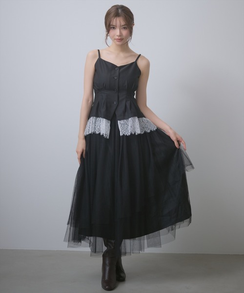AND COUTURE(アンドクチュール)の「レイヤードビスチェキャミワンピース(ワンピース・レディース・ブラック/チャコールグレー・FREE)」の15枚目の写真
