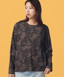 ワンポイント刺繍ワッフルヘンリーネックロンロンT カモフラージュ柄 迷彩柄 Tシャツ 長袖 ワッフル生地 カジュアル y2K ストリート メンズ レディース 2026年 秋 秋服 冬 冬服