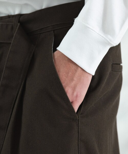 Dickies(ディッキーズ)の「【別注】Dickies(R)ベルテッドパンツ(その他パンツ・メンズ・ブラウン系その他/ブラック・03/02)」の15枚目の写真