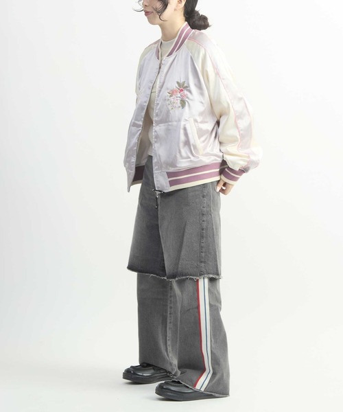 CONVERSE TOKYO(コンバーストウキョウ)の「FLOWER EMBROIDERY SOUVENIR JACKET(ブルゾン・レディース・ピンク/ボルドー/グレー・FREE)」の5枚目の写真