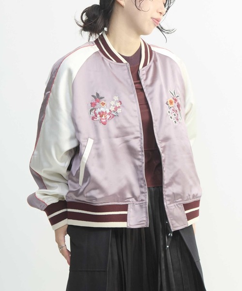 CONVERSE TOKYO(コンバーストウキョウ)の「FLOWER EMBROIDERY SOUVENIR JACKET(ブルゾン・レディース・ピンク/ボルドー/グレー・FREE)」の6枚目の写真