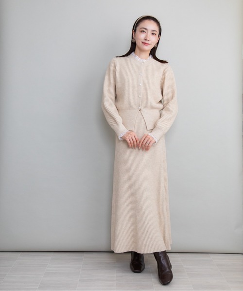 lodie（ロディ）の「【セット】レーストリムリブカーデ×フレアスカート（セットアップ・レディース・ベージュ/チャコールグレー・FREE）」の13枚目の写真