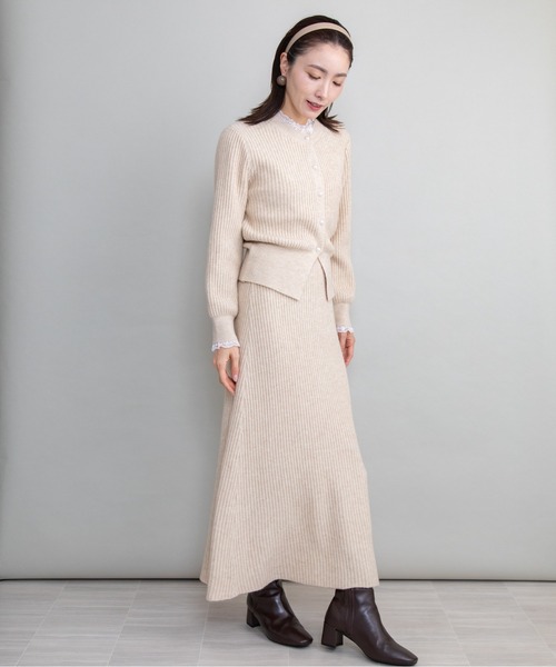 lodie（ロディ）の「【セット】レーストリムリブカーデ×フレアスカート（セットアップ・レディース・ベージュ/チャコールグレー・FREE）」の20枚目の写真