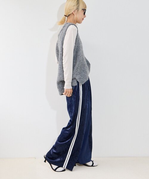 etsinta(エシンタ)の「【etsinta】リメイクベロアジャージーパンツ(その他パンツ・レディース・ネイビー/ピンク・ONE SIZE)」の15枚目の写真