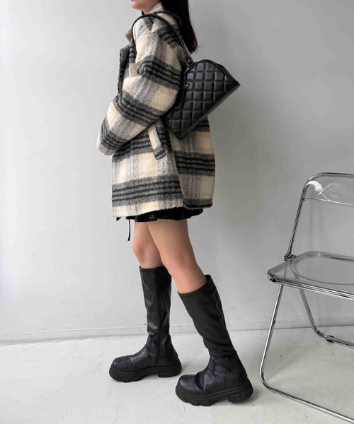 AS KNOW AS plus(アズノゥアズプラス)の「〇ダブルカラー チェックミドルコート(シャギー、ボア)(ダウンジャケット/コート・レディース・ブラウン系その他/グリーン系その他/ブルー系その他/ブラック系/グレー系/ネイビー系・FREE)」の12枚目の写真