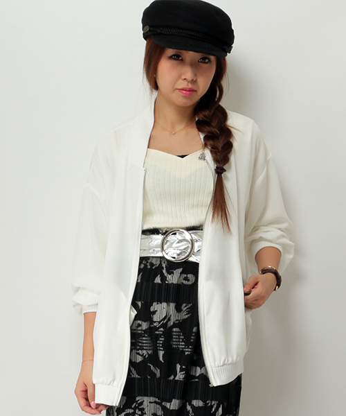 VENCEEXCHANGE（ヴァンスエクスチェンジ）の「ビックシルエットブルゾン（ブルゾン・レディース・オフホワイト/ブラック/カーキ・MEDIUM）」の5枚目の写真