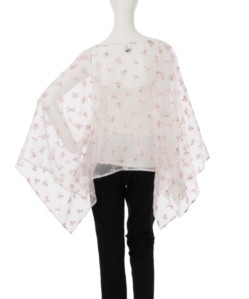 merry jenny（メリージェニー）の「おはな刺繍のスクエアＴＯＰＳ（シャツ/ブラウス・レディース・ブラック/オフホワイト・FREE）」の3枚目の写真