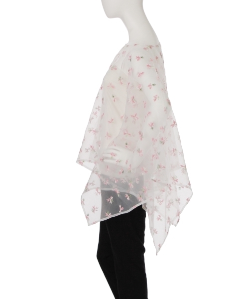 merry jenny（メリージェニー）の「おはな刺繍のスクエアＴＯＰＳ（シャツ/ブラウス・レディース・ブラック/オフホワイト・FREE）」の9枚目の写真