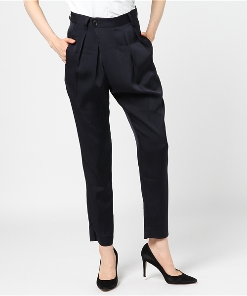 HYSTERIC GLAMOUR(ヒステリックグラマー)の「タック九分丈PT(その他パンツ・レディース・ブラック/ネイビー・SMALL/MEDIUM)」の1枚目の写真