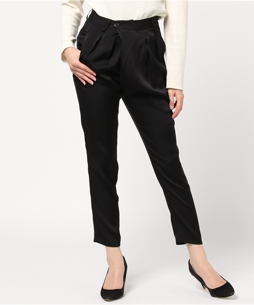 HYSTERIC GLAMOUR(ヒステリックグラマー)の「タック九分丈PT(その他パンツ・レディース・ブラック/ネイビー・SMALL/MEDIUM)」の2枚目の写真