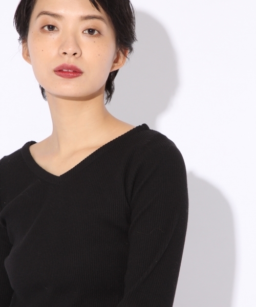 niko and...（ニコアンド）の「ウネウネリブ2WAY長袖プルオーバー【niko and ...】（ニット/セーター・レディース・ブラック/グリーン/アイボリー/ベビーピンク・MEDIUM/LARGE）」の2枚目の写真