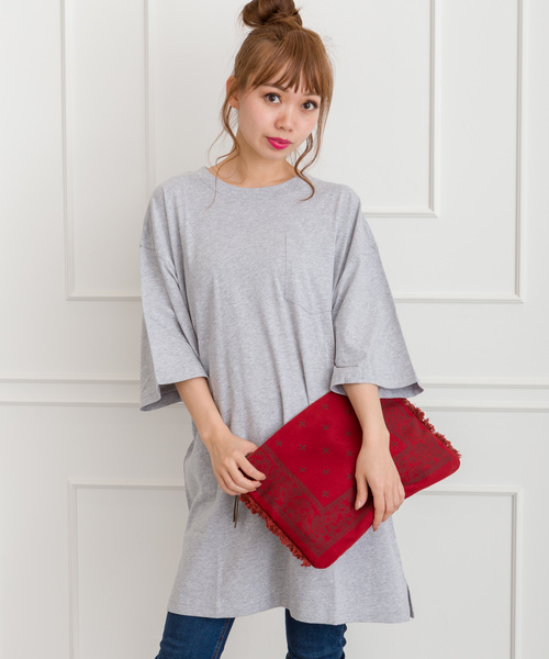 SpRay（スプレイ）の「ポケ付ＢＩＧ　Ｔシャツ（Tシャツ/カットソー・レディース・ブラック/パープル/グレー/オフホワイト/カーキ/ピンク/マスタード・FREE）」の3枚目の写真