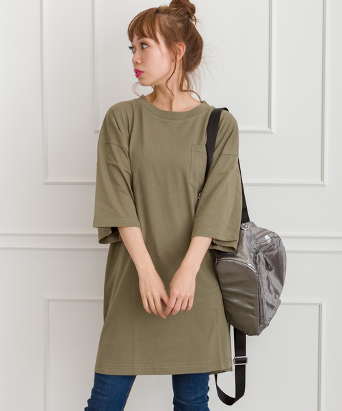 SpRay（スプレイ）の「ポケ付ＢＩＧ　Ｔシャツ（Tシャツ/カットソー・レディース・ブラック/パープル/グレー/オフホワイト/カーキ/ピンク/マスタード・FREE）」の4枚目の写真