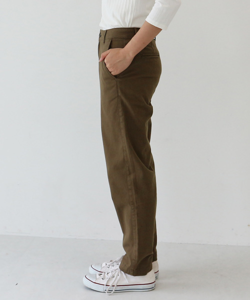 AMERICAN HOLIC（アメリカンホリック）の「チノテーパード（その他パンツ・レディース・ベージュ/カーキ・SMALL/MEDIUM/LARGE）」の7枚目の写真