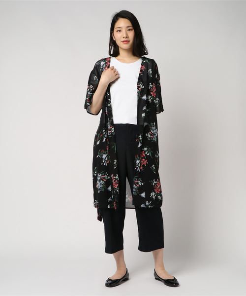 VENCEEXCHANGE（ヴァンスエクスチェンジ）の「リゾート柄シャツガウン（カーディガン/ボレロ・レディース・ブラック/ボルドー/グリーン・M）」の6枚目の写真