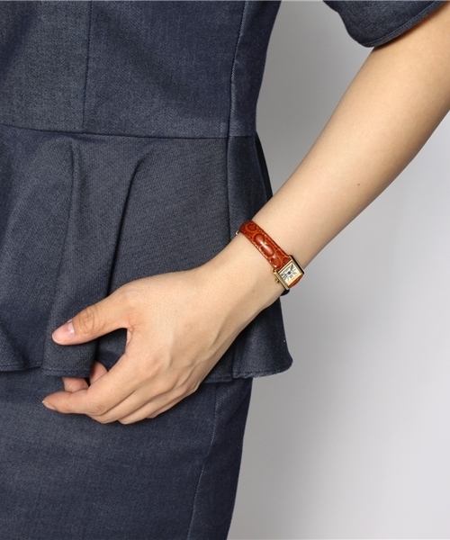 NANO universe(ナノユニバース)の「VIDA+/squar watch (Roman Numeral)(アナログ腕時計・レディース・ブラック/ブラウン/ブルー/レッド・FREE)」の9枚目の写真