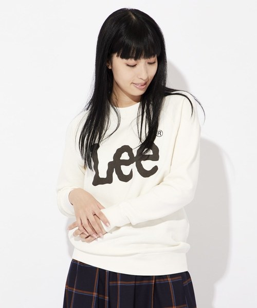 Lee(リー)の「【Lee】ロゴスウェットプルオーバー(スウェット・レディース・ブラック/パープル/グレー/オフホワイト/ピンク/ネイビー/その他1・M/L)」の2枚目の写真