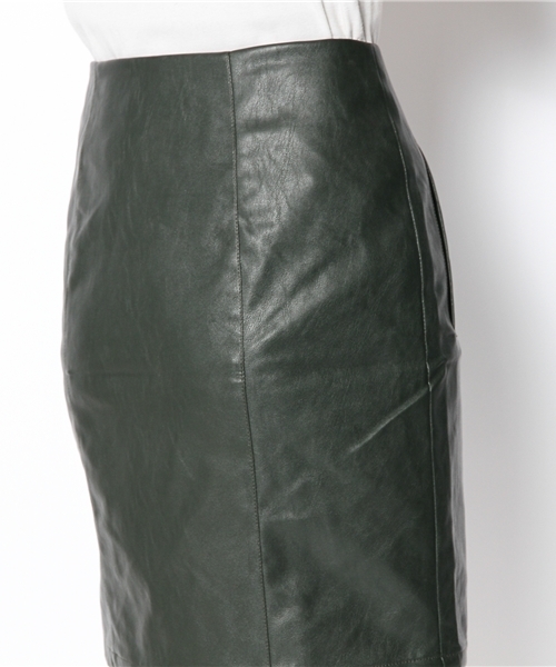KBF（ケイビーエフ）の「KBF フェイクレザータイトスカート（スカート・レディース・ブラック/カーキ・36/38）」の8枚目の写真