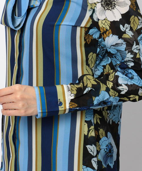 NARACAMICIE（ナラカミーチェ）の「フラワー＆ストライプボウタイ長袖ブラウス（シャツ/ブラウス・レディース・レッド/ブルー・SMALL/MEDIUM/LARGE）」の6枚目の写真