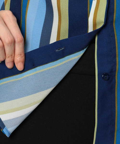 NARACAMICIE（ナラカミーチェ）の「フラワー＆ストライプボウタイ長袖ブラウス（シャツ/ブラウス・レディース・レッド/ブルー・SMALL/MEDIUM/LARGE）」の4枚目の写真