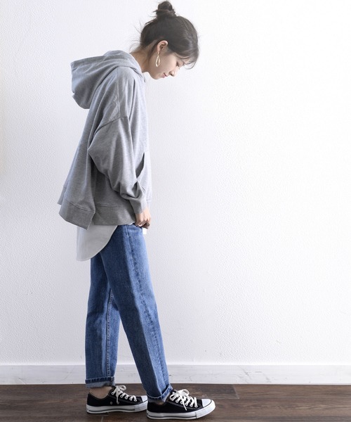 classicalelf（クラシカルエルフ）の「サイドスリット無地スウェットワイドプルオーバーパーカー（長袖）（パーカー・レディース・ブラック/グレー/アイボリー/モカ/ホワイト/ライトカーキ/パープル・MEDIUM/LARGE/X-LARGE）」の12枚目の写真