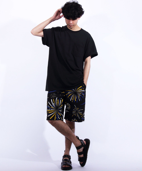 【SH応援セール！一点限り】レッドブル　Tシャツ　ハーフパンツ  上下セット 公式 Red Bull Racing T-Shirts | DAZN