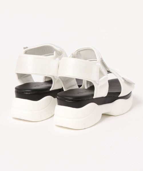KOBE LETTUCE（コウベレタス）の「太ベルト厚底ベルクロスポーツサンダル（サンダル・レディース・ベージュ/ホワイト/ブラック・L/M/S）」の5枚目の写真