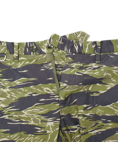 NANO universe（ナノユニバース）の「カモ柄ストレッチスラックスBS（スラックス・メンズ・その他2/その他3/その他1・30/32/34/28）」の7枚目の写真