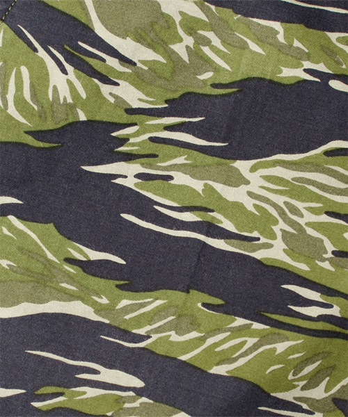 NANO universe（ナノユニバース）の「カモ柄ストレッチスラックスBS（スラックス・メンズ・その他2/その他3/その他1・30/32/34/28）」の5枚目の写真