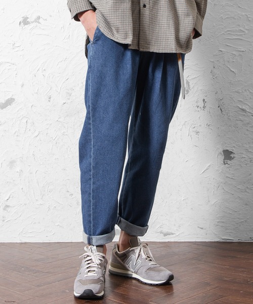 MinoriTY（マイノリティ）の「【2020秋冬】カルゼストレッチデニムワイドテーパードパンツ メンズ /モデル：WEARISTA じーたー（デニムパンツ・メンズ・サックスブルー/オフホワイト/ブルー・L/M）」の2枚目の写真