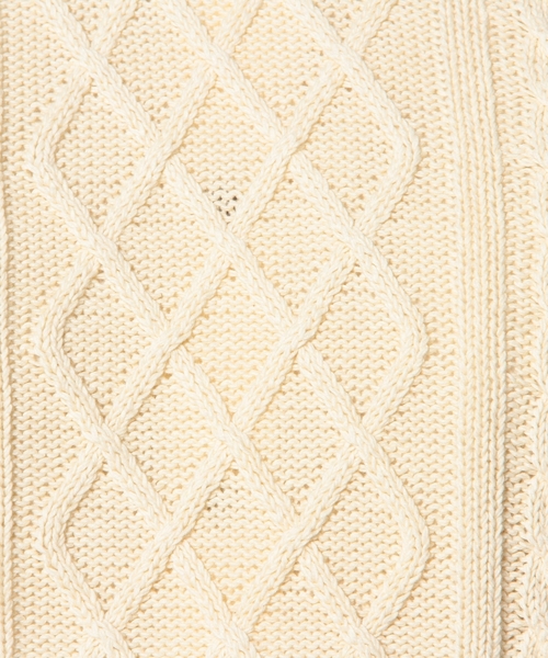 green label relaxing（グリーンレーベルリラクシング）の「COTTON ARAN C/N 5G ニット（ニット/セーター・メンズ・オフホワイト/コバルトブルー・SMALL/LARGE/MEDIUM）」の7枚目の写真