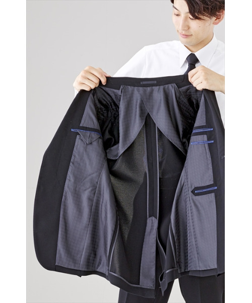 MONOIR(モノワール)の「濃染加工スリムサイズシングルスーツ(スーツジャケット・メンズ・ブラック・A3/A6/A7/A8/Y4/Y7/Y8/A4/A5/Y5/Y6)」の4枚目の写真