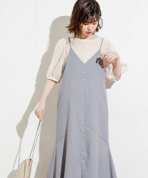 natural couture（ナチュラルクチュール）の「【WEB限定カラー有り】前後2WAY貝釦綿麻キャミワンピース（ワンピース・レディース・ブラック/ブラウン/ライトベージュ/サックスブルー/レンガ・FREE）」の20枚目の写真