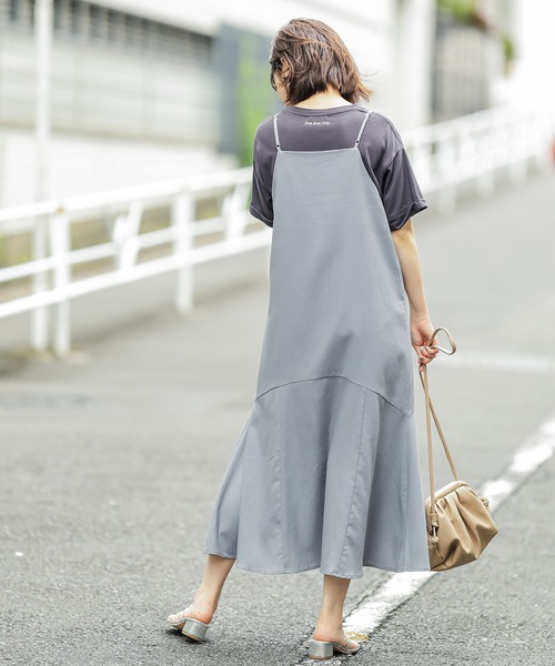 natural couture（ナチュラルクチュール）の「【WEB限定カラー有り】前後2WAY貝釦綿麻キャミワンピース（ワンピース・レディース・ブラック/ブラウン/ライトベージュ/サックスブルー/レンガ・FREE）」の13枚目の写真