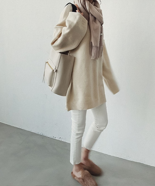 Girly Doll（ガーリードール）の「Vネックプルオーバー（ニット/セーター・レディース・ブラック/ベージュ/ピンク/オフホワイト/ライトブラウン/ライトブルー/ライトグレー・F）」の10枚目の写真