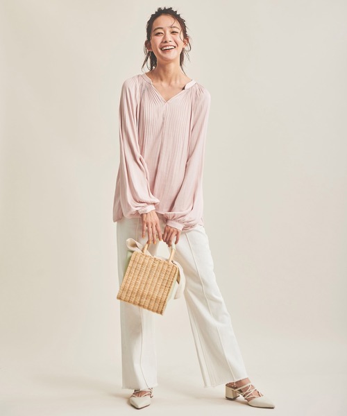 The Virgnia(ザ ヴァージニア)の「プリーツバルーンスリーブブラウス(シャツ/ブラウス・レディース・オフホワイト/ピンク/ブラック・FREE)」の11枚目の写真